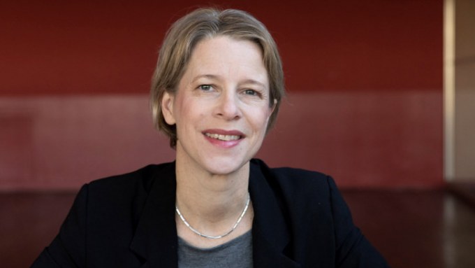 190415_3fi_lucica_und_ihre_kinder_bettina_braun_n_725x408